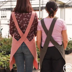 Heirloom Roses Cross-Back Garden Apron New